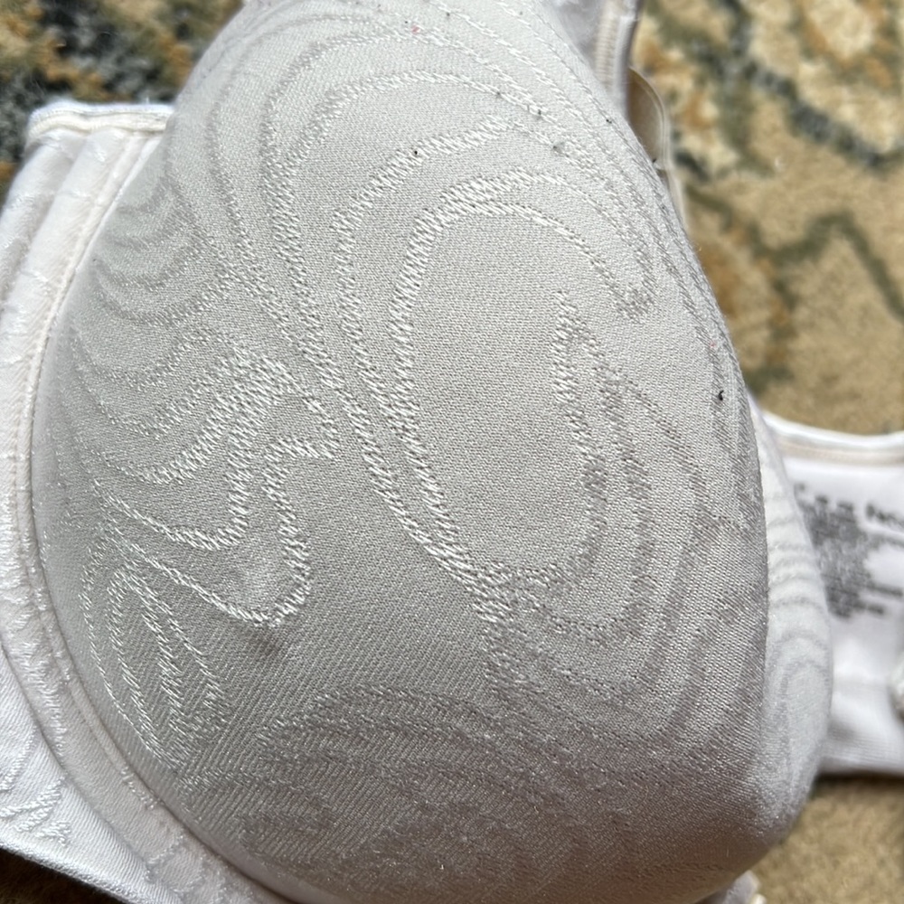 Bali 36D white bra - Picture 3 of 3